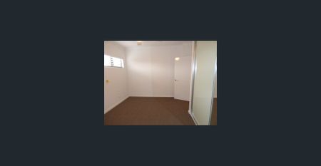 SPACIOUS AND CONVENIENT 1x1 APARTMENT - Photo 5