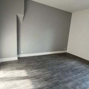 Appartement à louer - REIMS - PROCHE JEAN JAURES - Photo 3