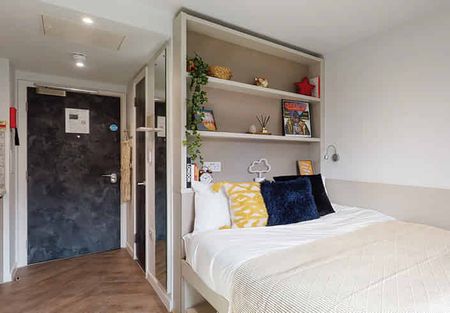 Silver Studio Mid Level - Photo 5