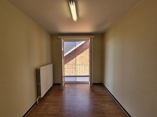 Gunstig gelegen appartement met garage. - Photo 1