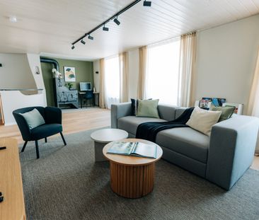 APPARTEMENT DUPLEX 4½ PIÈCES À BIEL/BIENNE (BE), MEUBLÉ, DURÉE DÉTERMI - Photo 1