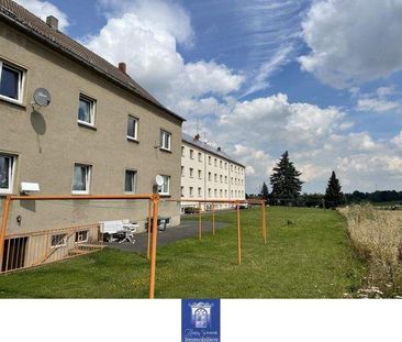 Wunderschöne Dachgeschosswohnung in herrlicher grüner Umgebung! - Photo 1