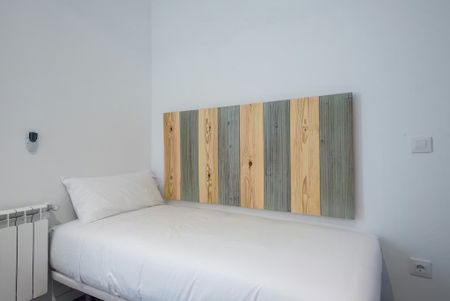 Calle de las Hileras, Madrid, Community of Madrid 28013 - Photo 5