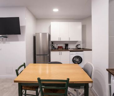 Calle de Guzmán el Bueno, Madrid, Community of Madrid 28015 - Photo 2