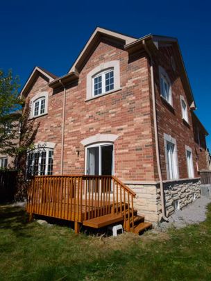 For Lease - 23 Escapade Drive, Richmond Hill, Ontario - Photo 1