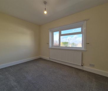 2 bedroom detached house to rent - Photo 4