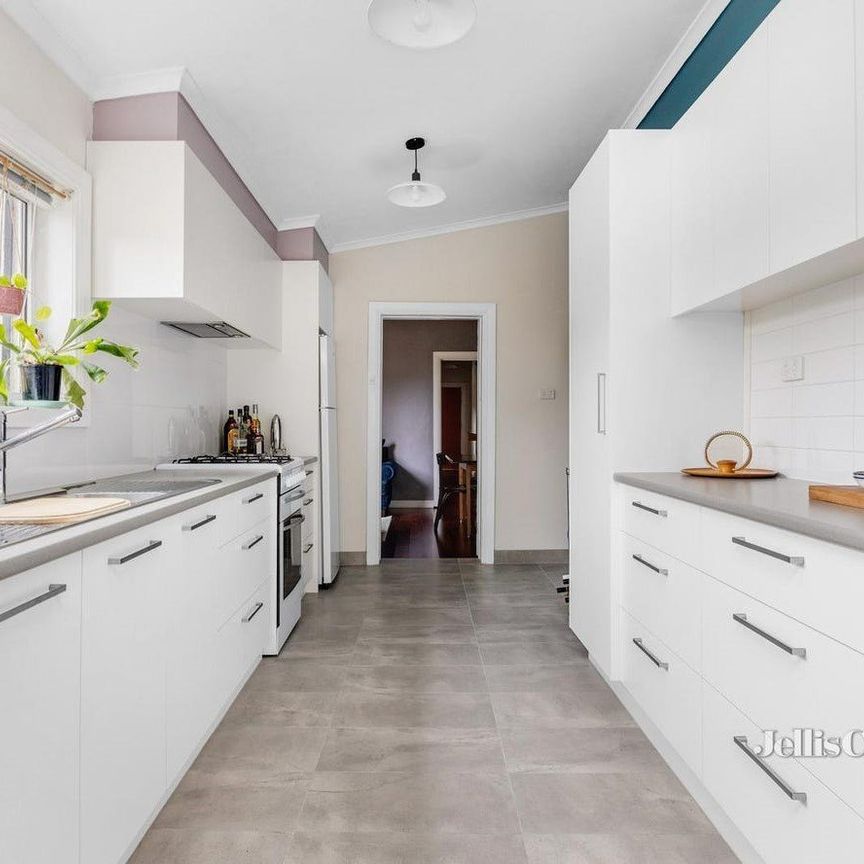 216 Albert Street, Brunswick - Photo 1