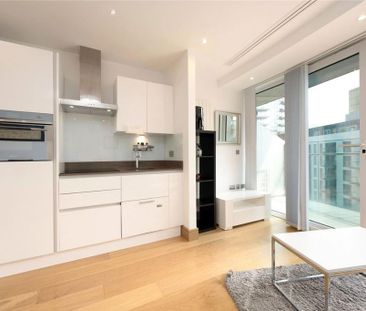 Studio to rent - Photo 6
