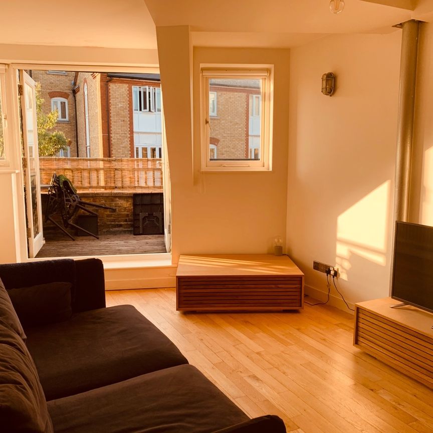 1 Bed Flat, Rotherhithe St, SE16 - Photo 1