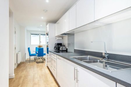 Montford Place, Stratford, E15 - Photo 5