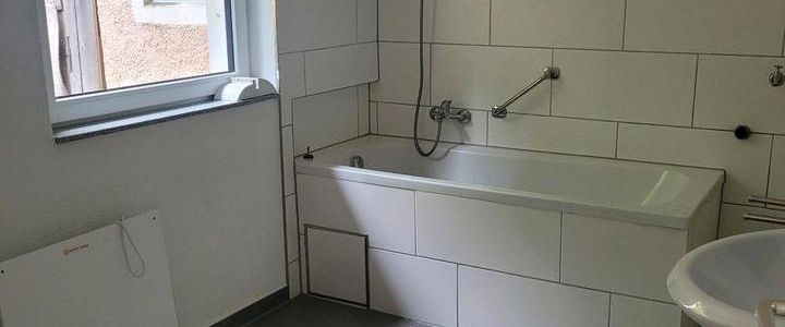 Frisch renovierte 3-Zimmer Wohnung zu vermieten - Photo 1