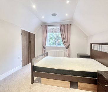 Cattlegate Road, Crews Hill - Photo 4