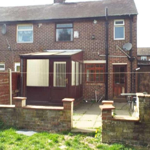 Mora Avenue, Chadderton, OL9 - Photo 1