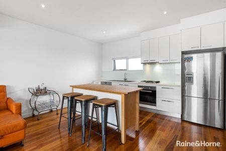 6/1A Regent Street, Ascot Vale, VIC 3032 - Photo 3