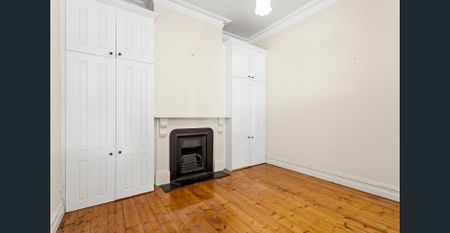 Charming Two-Bedroom Home in Iconic Williamstown - Photo 3