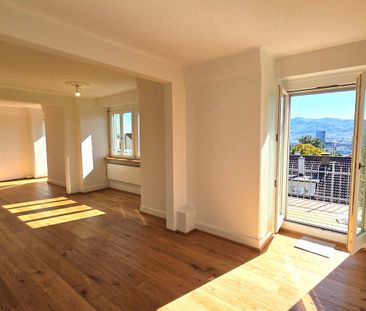 Charmante 2-Zimmer-Wohnung mit Balkon und Aussicht in Zürich-Höngg - Photo 2