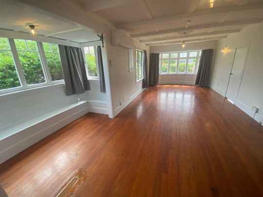 Epsom, 3 bedrooms - Photo 1