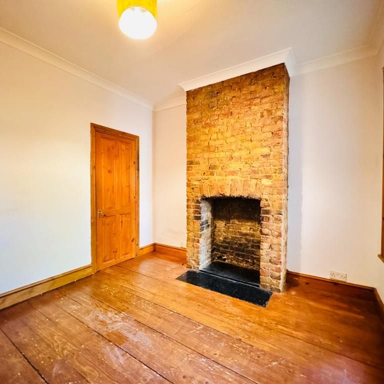 2 bedroom terraced house to rent - Photo 1