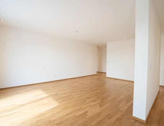 Lichtdurchflutete EG Wohnung - mit Garten, Smart Home in einer idyllischen Gegend - Photo 1