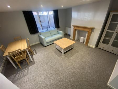 1 bedroom flat to rent - Photo 2