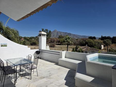 3 bedroom luxury penthouse for rent in Marbella, Andalusia - Photo 4