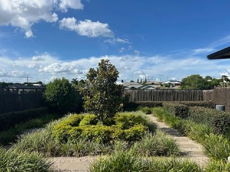 1 Justice Close, Glenvale QLD 4350 - House For Rent | Domain - Photo 4