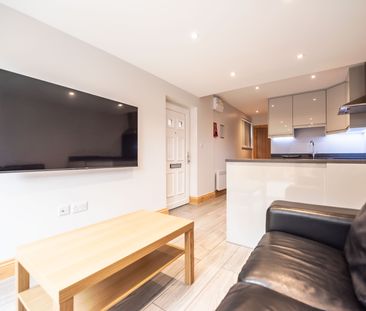 Redlands Road - Photo 3