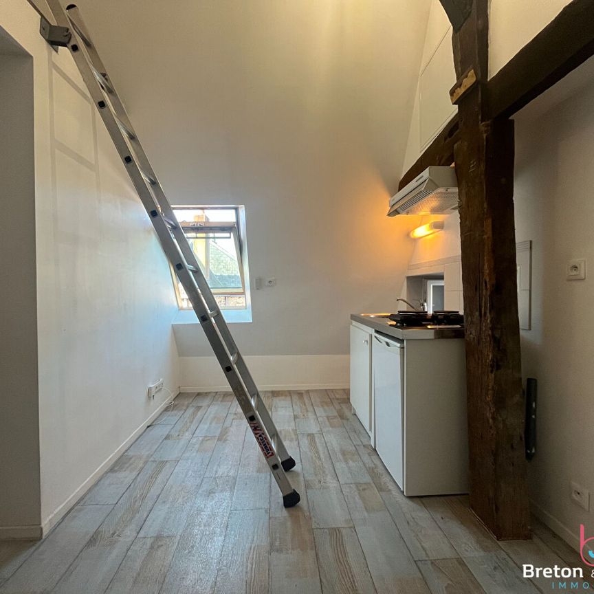 Location Appartement 1 pièce 10m² - Photo 1