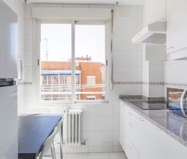 Calle de Alba de Tormes, Madrid, Community of Madrid 28025 - Photo 6