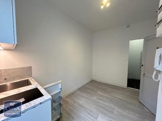 Location Appartement 1 pièce 11m² POITIERS 86000 - Photo 1