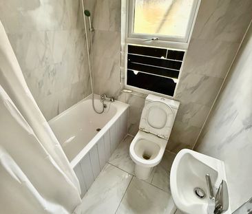 Room in a Shared House, High Road Leytonstone, E11 - Photo 1