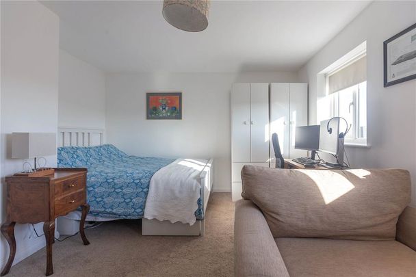 4 bedroom semi-detached house to rent - Photo 1