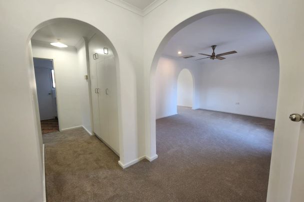 Charming Updated Two Bedroom Unit- Must See !!! - Photo 1