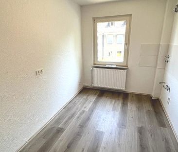 Sanierte Erdgeschosswohnung, bald verfügbar. - Foto 1