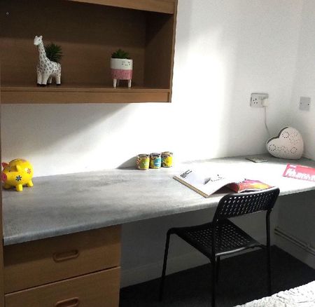 6 bedroom private hall to rent - Photo 4