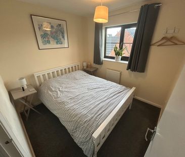 2 bedroom semi-detached house to rent - Photo 3
