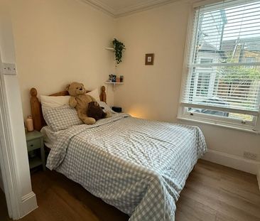 1 Bed Flat, Selkirk Road, SW17 - Photo 4