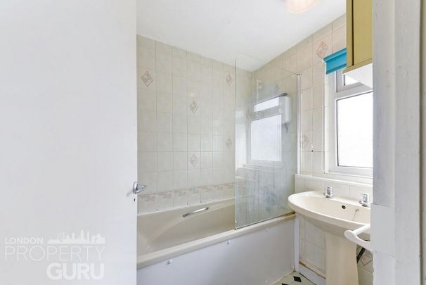 4 bedroom terraced house to rent - Photo 1