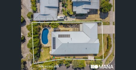 Spacious Family Home on Corner Block With a Pool! - Photo 5