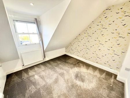 York Mews, Great Wakering, Southend-on-Sea, Essex, SS3 0FA - Photo 5