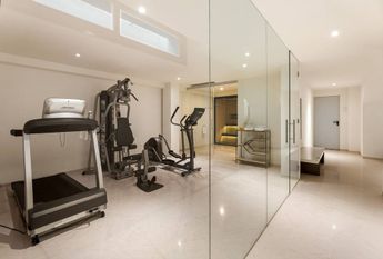 4 bedroom luxury Villa for rent in El Paraíso, Andalusia