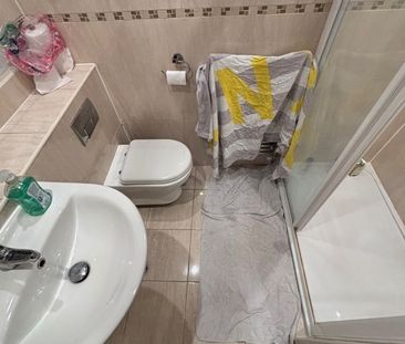 Room in a Shared House, Dryleaze Road, BS16 - Photo 5