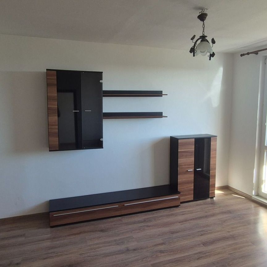 Na prenájom čiast.zar.1-izbový byt s balkónom 36m2 Nábrežná Nové Zámky - Photo 1