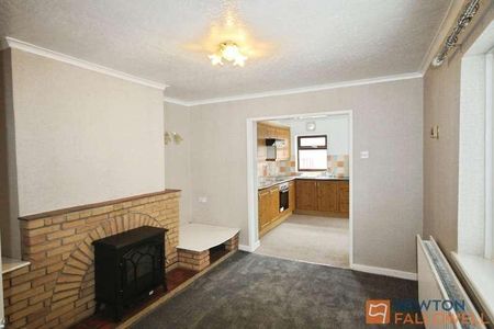 Broad Lane, Essington, WV11 - Photo 2