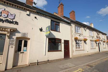 High Street, Rocester, Staffordshire - Photo 5