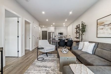 For Lease - 16 Compass Trail Unit# 204, Central Elgin, Ontario - Photo 3