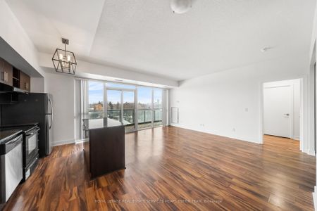 504 35 Brian Peck Crescent - Photo 2