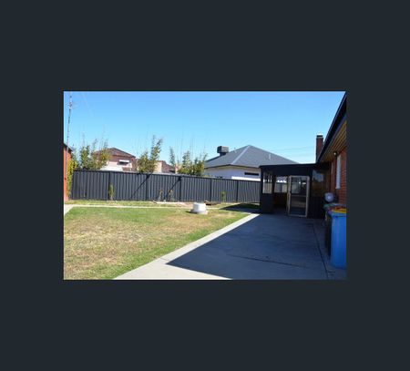 23 Clive Street, Shepparton, Vic 3630 - Photo 3