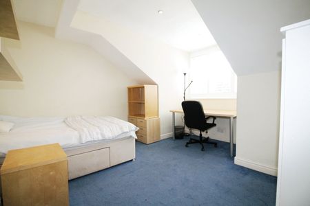 5 bedroom terraced house to rent - Photo 5