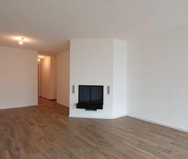 Appartement de 3 pièces avec cheminée et véranda - Photo 2